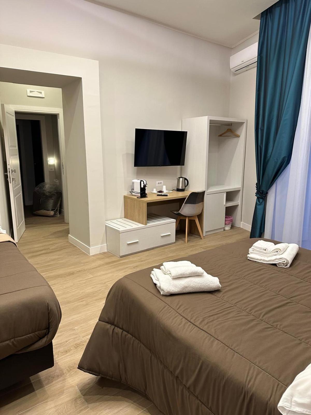 Dante Relais Hotel เนเปิลส์ ภายนอก รูปภาพ