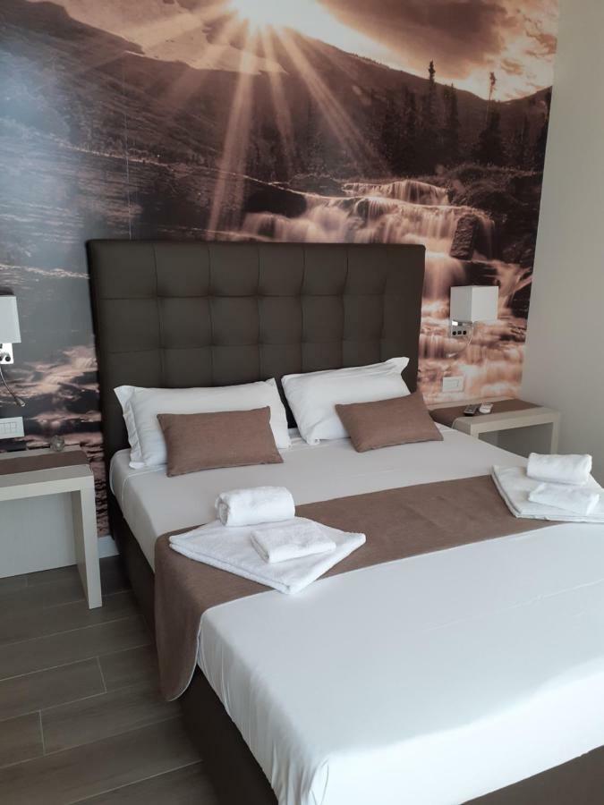 Dante Relais Hotel เนเปิลส์ ภายนอก รูปภาพ
