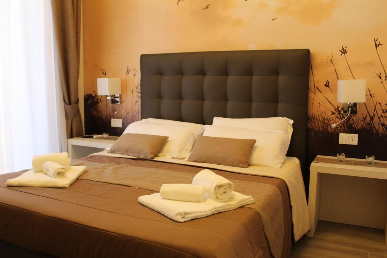 Dante Relais Hotel เนเปิลส์ ภายนอก รูปภาพ