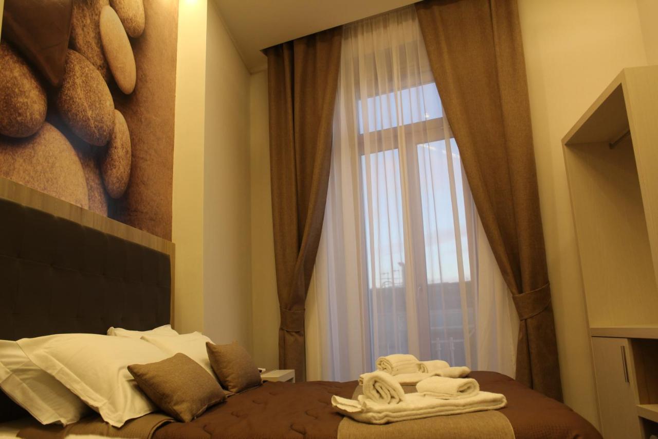 Dante Relais Hotel เนเปิลส์ ภายนอก รูปภาพ